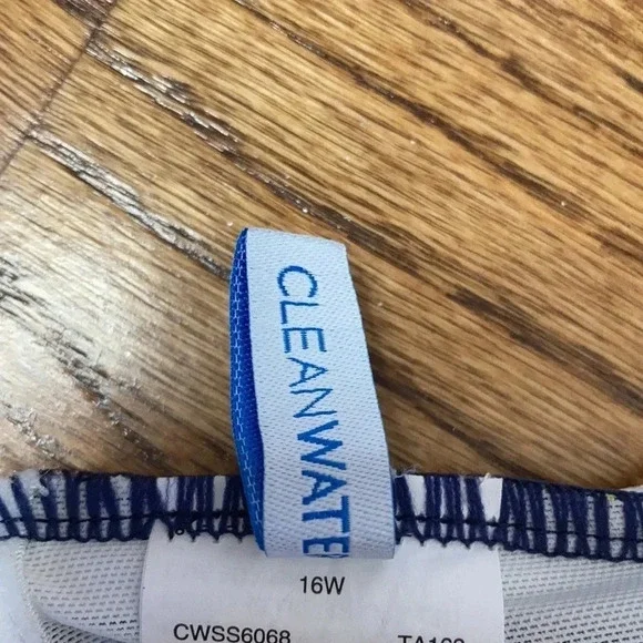 Clean water plus size swimsuit women’s size 16W - Picture 10 of 10